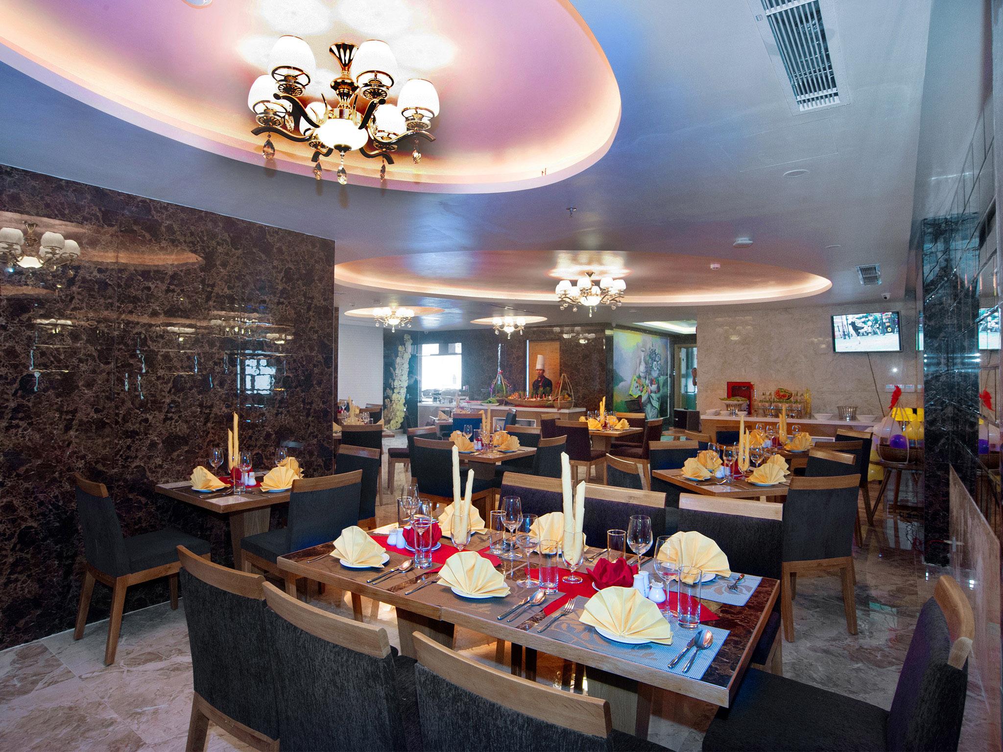 Sea Queen Hotel Da Nang Eksteriør billede